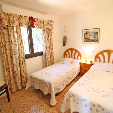 Villas Costa - Lario 펜션 *